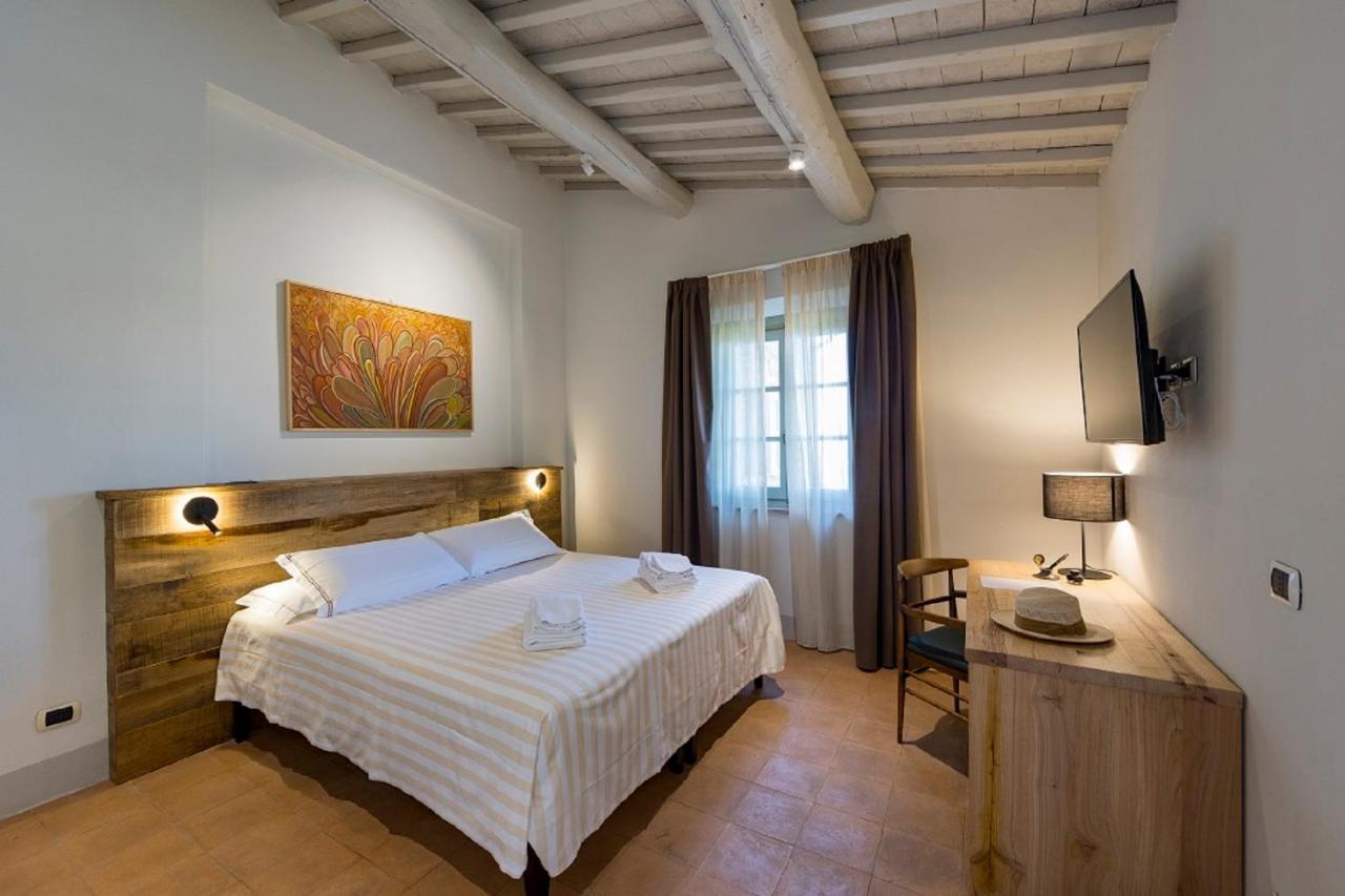 Agriturismo Podere L'Aione สคานซาโน ภายนอก รูปภาพ