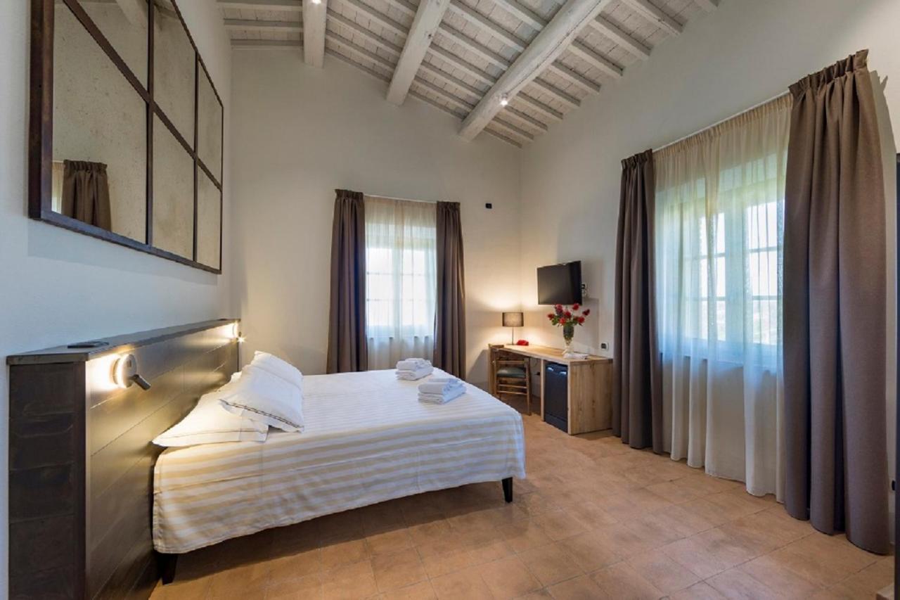 Agriturismo Podere L'Aione สคานซาโน ภายนอก รูปภาพ
